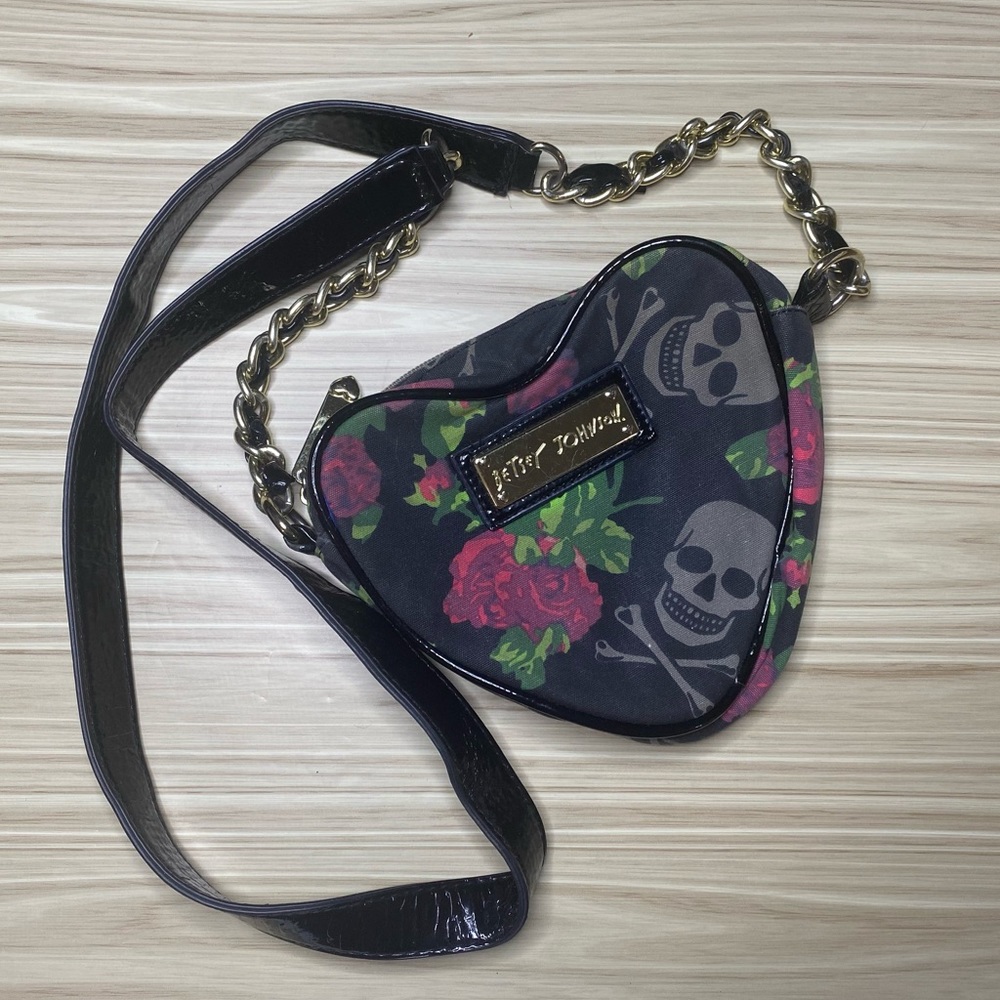 Betsey Johnson Betseyville Skull Rose print heart shaped crossbody